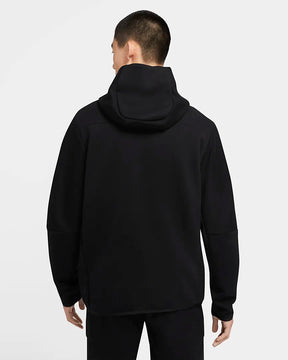 Conjunto Nike Sportswear Tech Fleece Preto