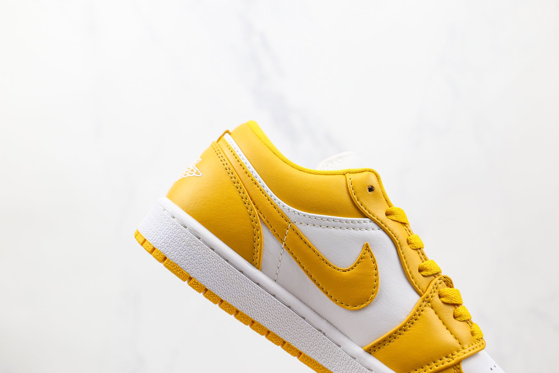 Jordan 1 Low Pollen