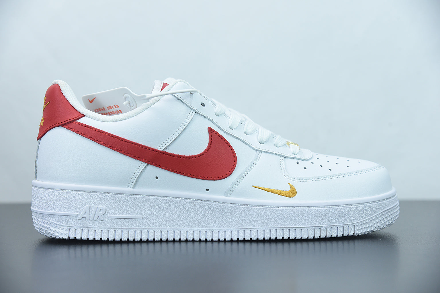 Nike Air Force 1 Essential Gym Red